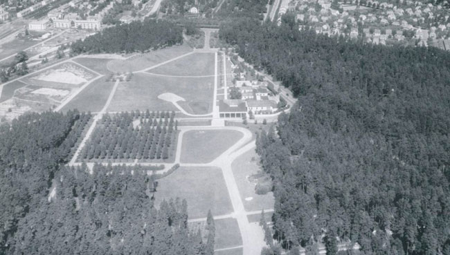 Vista-aérea-del-cementerio-en-1946.-1024x582