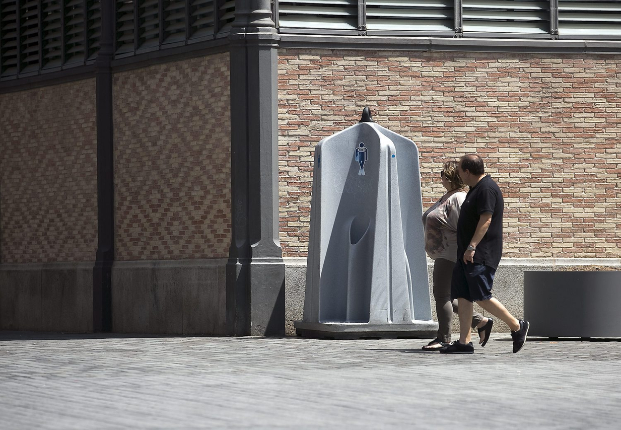 Urinaris indecorosos o un servei públic per a la ciutat? | Oscar Guayabero